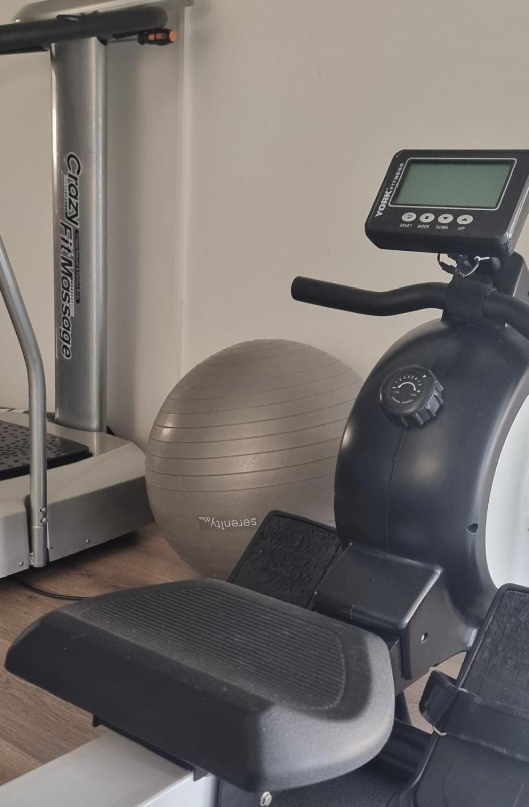 Livepro Apartment Larnaca Ngoại thất bức ảnh